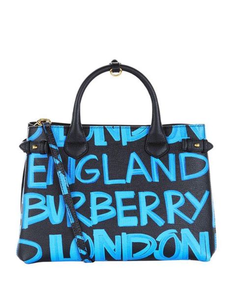 Burberry Medium Graffiti Banner Bag – Re